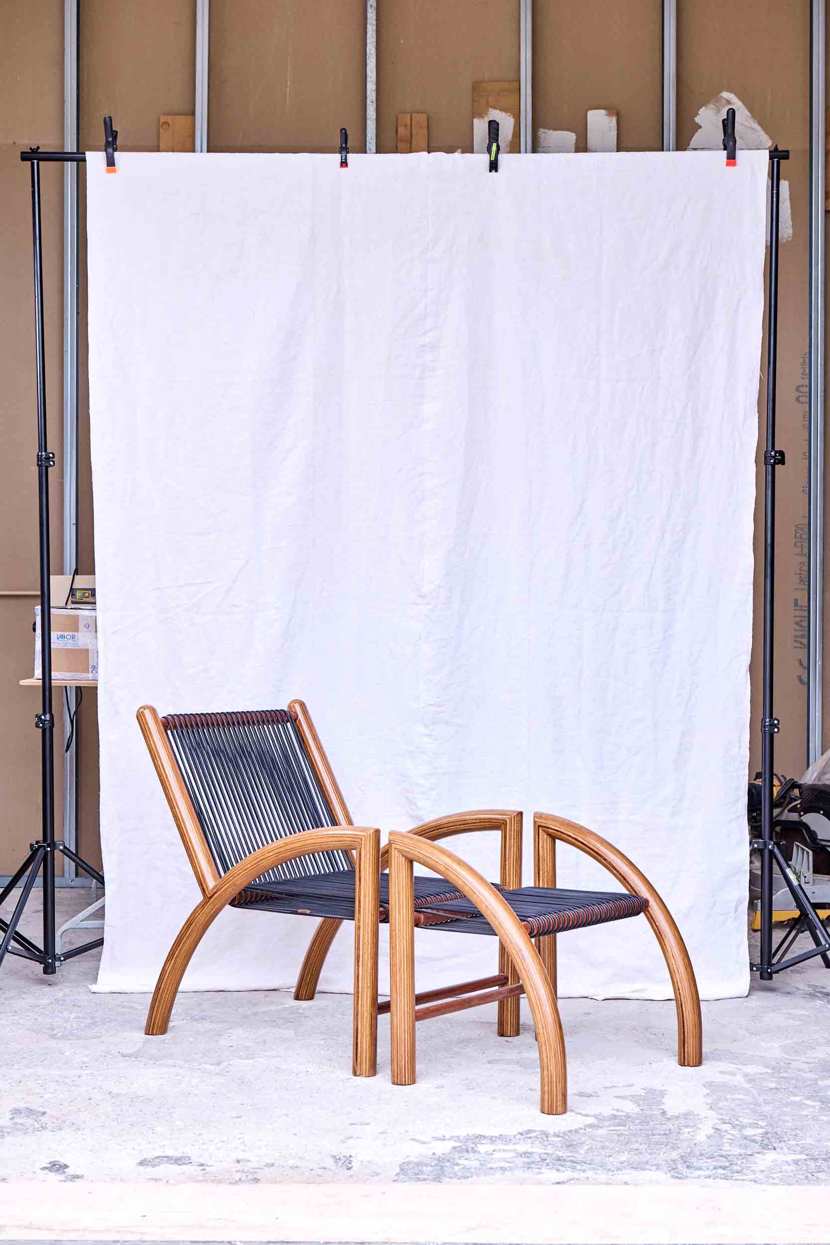 Chaise Longue / Black Leather