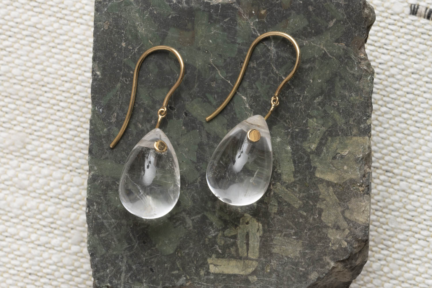 Orecchini Goccia • Oro 18kt • Collezione Archivio