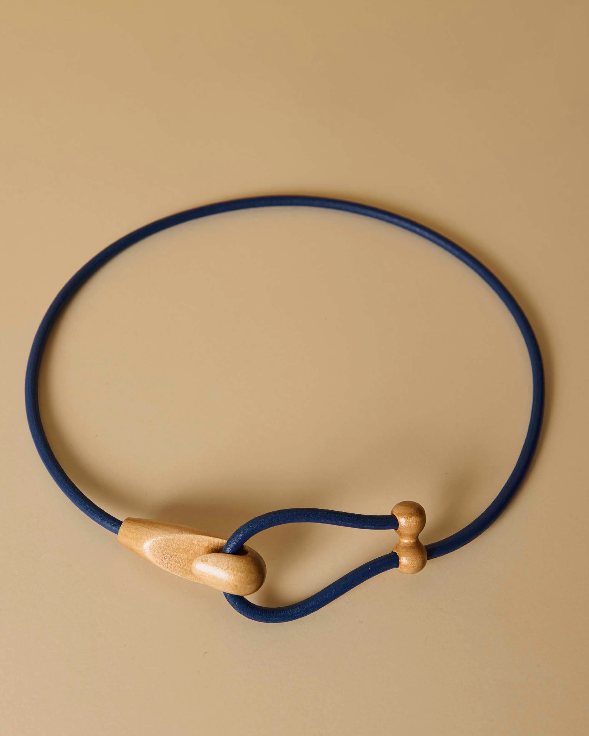 Gancio Belt / Maple Wood / Blue Leather