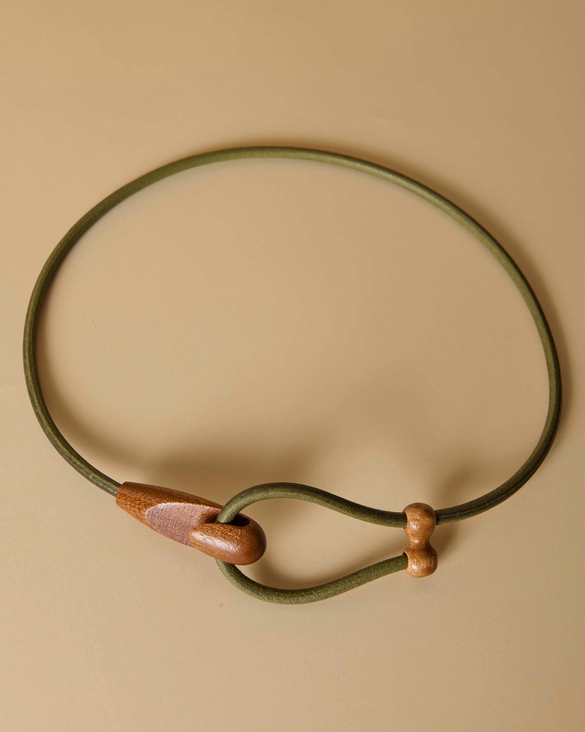 Gancio Belt / Mahogany Wood / Green Leather